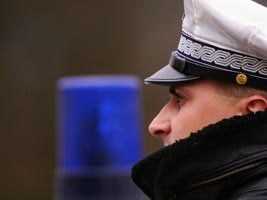 Slika /2022/Ilustracije nove/policajac2.jpg